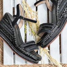 Cargar imagen en el visor de la galería, Sandalia Alma en Pena