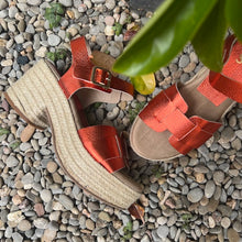 Cargar imagen en el visor de la galería, Sandalia Itse