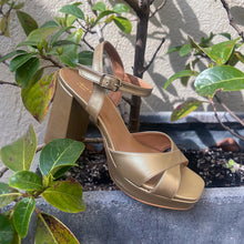 Cargar imagen en el visor de la galería, Sandalia Itse