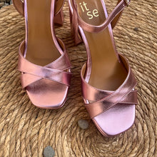 Cargar imagen en el visor de la galería, Sandalia Itse