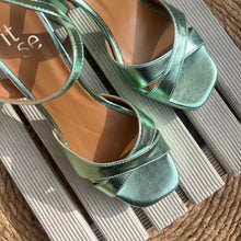 Cargar imagen en el visor de la galería, Sandalia Itse