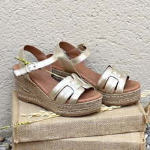 Cargar imagen en el visor de la galería, Sandalia itse