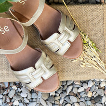 Cargar imagen en el visor de la galería, Sandalia itse