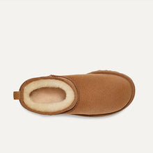 Cargar imagen en el visor de la galería, Botín UGG

