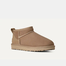 Cargar imagen en el visor de la galería, Botín UGG
