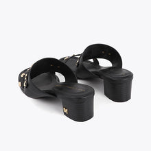 Cargar imagen en el visor de la galería, Sandalia Lola Casademunt
