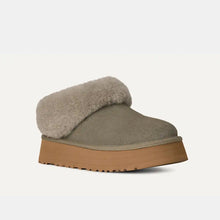 Cargar imagen en el visor de la galería, Botín UGG
