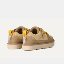 Cargar imagen en el visor de la galería, Deportiva UGG
