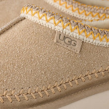 Cargar imagen en el visor de la galería, Zueco UGG
