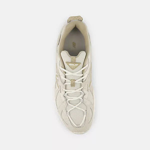 New Balance 610