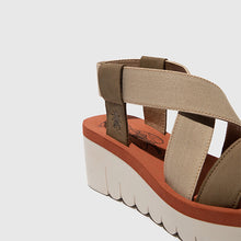 Cargar imagen en el visor de la galería, Sandalia Fly London SS25
