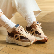 Cargar imagen en el visor de la galería, Deportiva NO NAME
