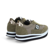 Cargar imagen en el visor de la galería, Deportiva NO NAME
