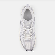 Cargar imagen en el visor de la galería, Deportiva New Balance
