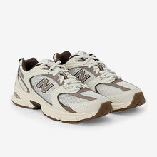 Cargar imagen en el visor de la galería, Deportiva New Balance
