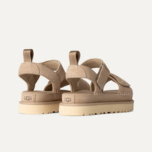 Cargar imagen en el visor de la galería, Sandalia UGG SS25
