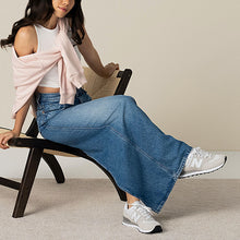 Cargar imagen en el visor de la galería, Deportiva New Balance SS25
