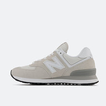 Cargar imagen en el visor de la galería, Deportiva New Balance SS25
