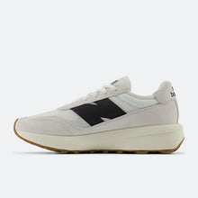 Cargar imagen en el visor de la galería, Deportiva New Balance SS25
