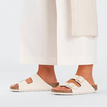 Cargar imagen en el visor de la galería, Sandalia Birkenstock
