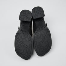 Cargar imagen en el visor de la galería, Zapato Camper
