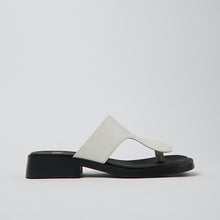 Cargar imagen en el visor de la galería, Sandalia Camper SS25
