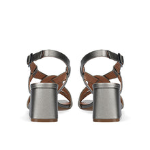 Cargar imagen en el visor de la galería, Sandalia Bibi Lou SS25
