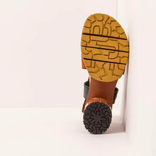 Cargar imagen en el visor de la galería, Sandalia art SS25
