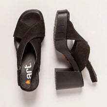 Cargar imagen en el visor de la galería, Sandalia art SS25
