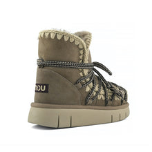 Cargar imagen en el visor de la galería, Bota MOU
