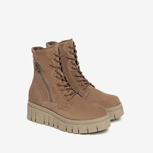 Cargar imagen en el visor de la galería, Botín negro Giardini
