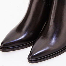 Cargar imagen en el visor de la galería, Botín Mjus
