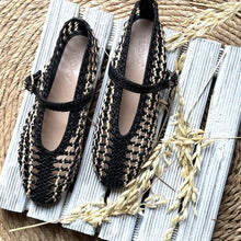 Cargar imagen en el visor de la galería, Zapato Inuovo SS25
