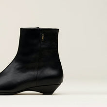 Cargar imagen en el visor de la galería, Botín Gaimo
