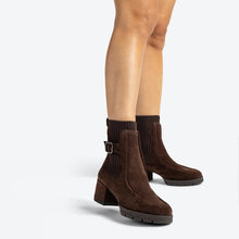 Cargar imagen en el visor de la galería, Botín Unisa
