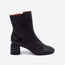 Cargar imagen en el visor de la galería, Botín Ángel Alarcón
