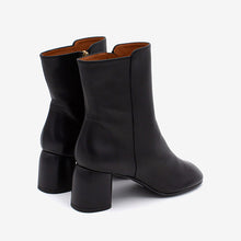 Cargar imagen en el visor de la galería, Botín Ángel Alarcón
