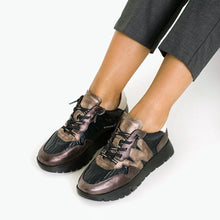 Cargar imagen en el visor de la galería, Zapato casual Wonders
