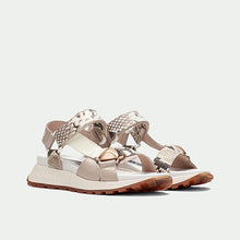 Cargar imagen en el visor de la galería, Sandalia Hispanitas SS25
