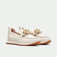 Cargar imagen en el visor de la galería, Mocasín Hispanitas SS25
