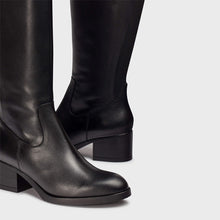 Cargar imagen en el visor de la galería, Bota Wonders
