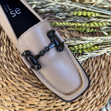Cargar imagen en el visor de la galería, Mocasín Itse
