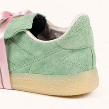 Cargar imagen en el visor de la galería, Deportiva Munich
