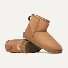 Cargar imagen en el visor de la galería, Botín UGG-NEW IN
