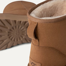 Cargar imagen en el visor de la galería, Botín UGG-NEW IN
