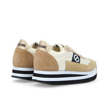 Cargar imagen en el visor de la galería, Deportiva NO NAME
