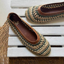 Cargar imagen en el visor de la galería, Zapato ITSE
