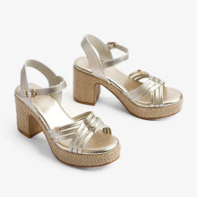 Cargar imagen en el visor de la galería, Sandalia Popa
