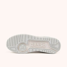 Cargar imagen en el visor de la galería, Deportiva Munich
