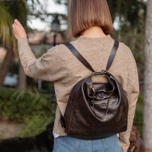 Cargar imagen en el visor de la galería, Mochila Biba
